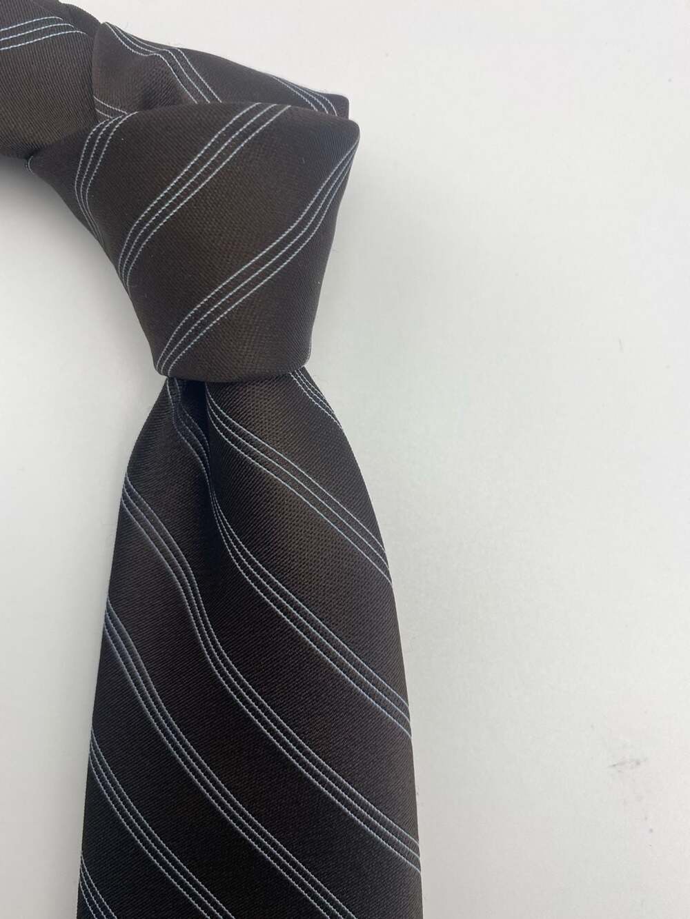 Oscar de la Renta Brown Silk Tie with White Stripes